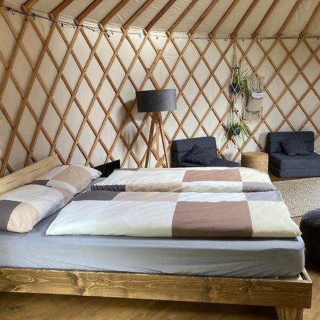 Aughavannagh Yurt Glamping Aughrim Extérieur photo