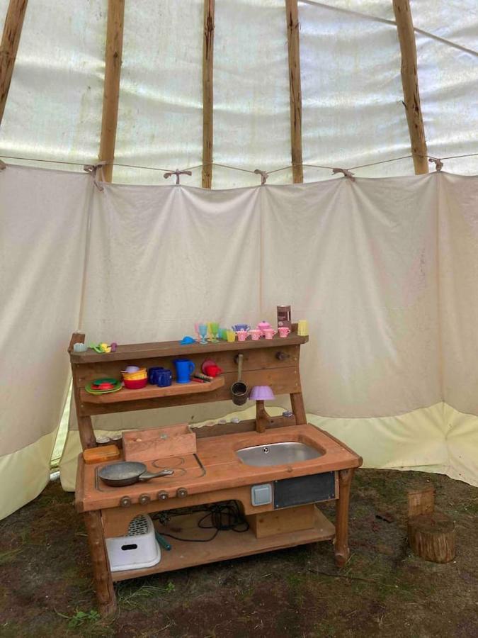 Aughavannagh Yurt Glamping Aughrim Extérieur photo